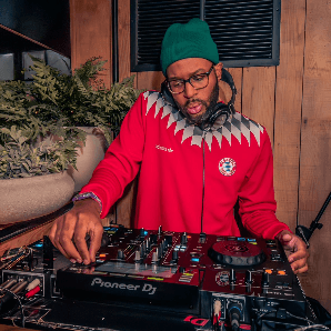 Chinua Unites — DJ in New York City