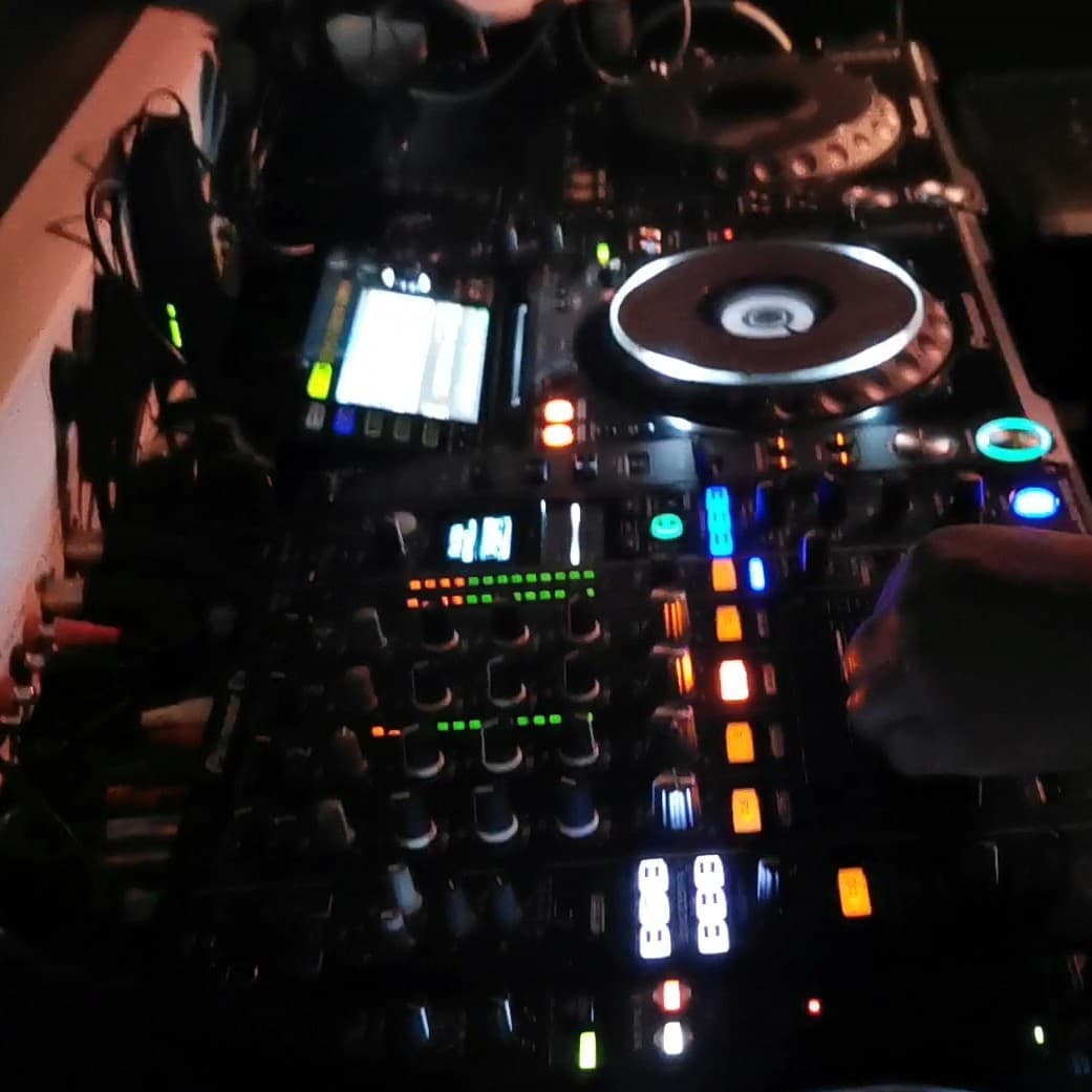 ARTMANN — DJ in Rennes