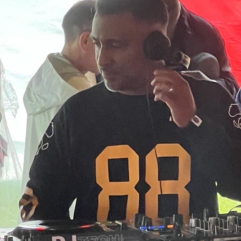 Sean trutwein — DJ in Waltham Abbey