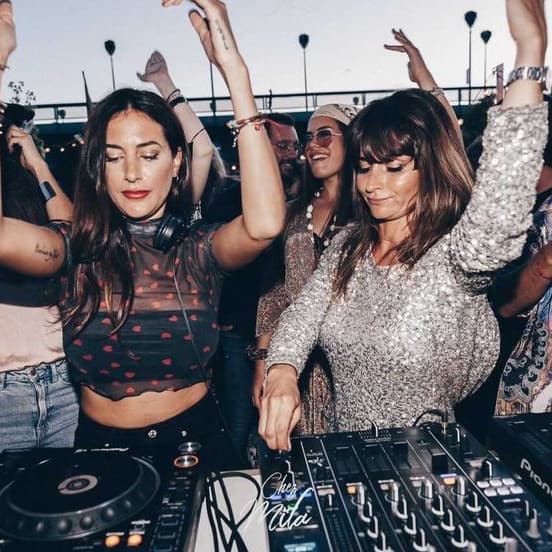 Audrey Simon — DJ in Paris