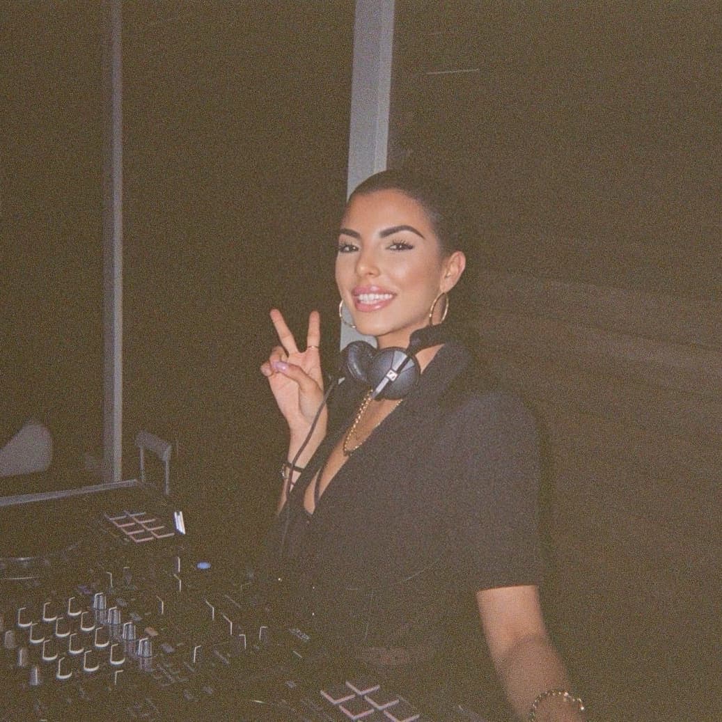 Sophia Crook — DJ in London
