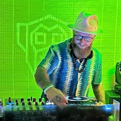 Neil willis — DJ in Chester