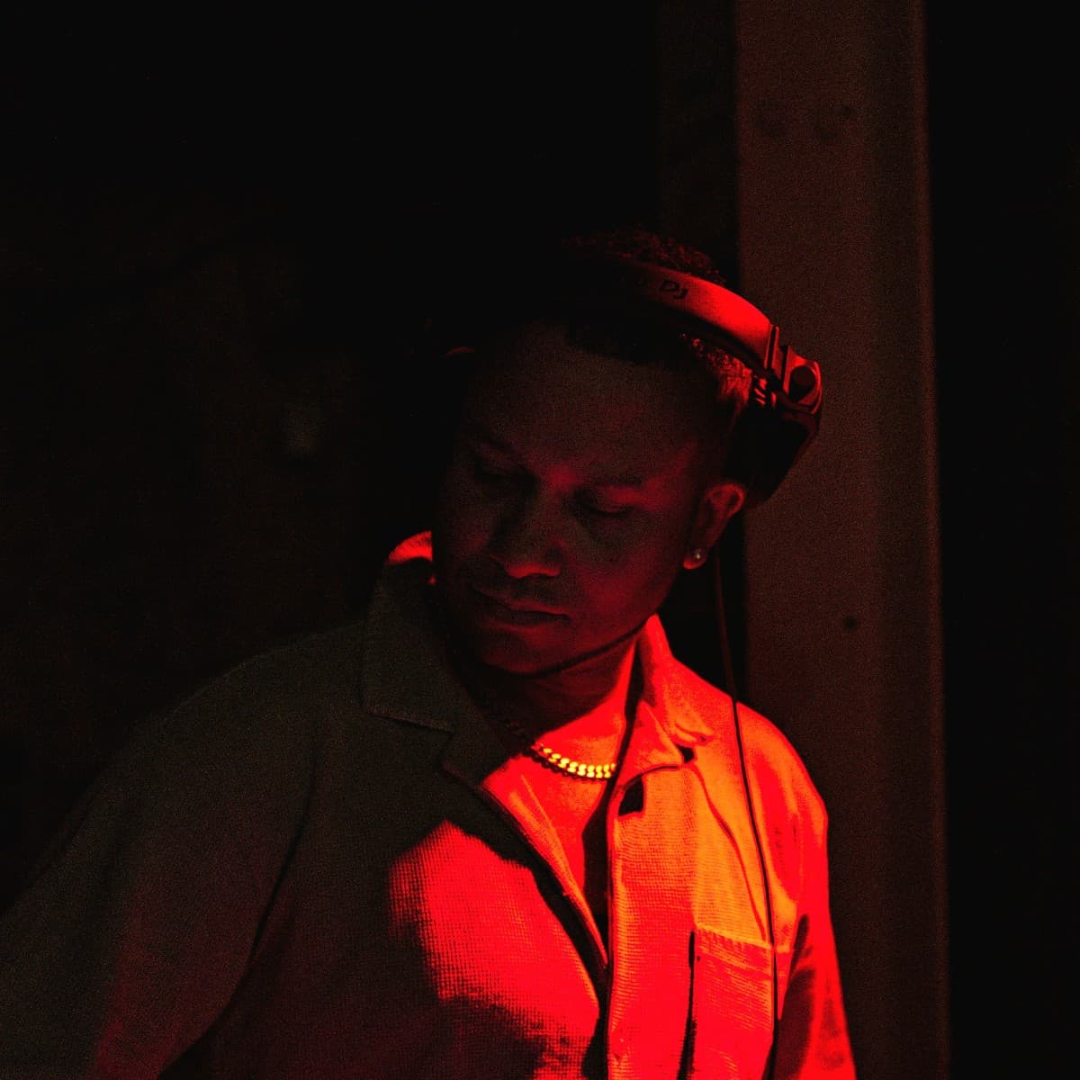 Wezaari — DJ in London