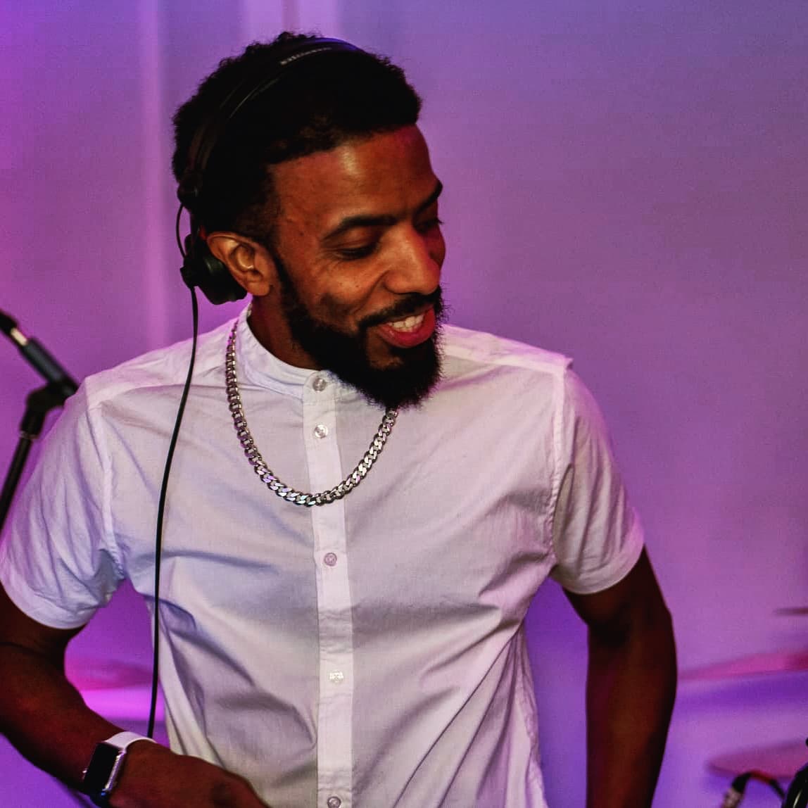 T-Russ — DJ in City of London