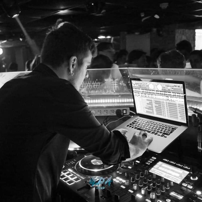 ACRINO — DJ in Annecy