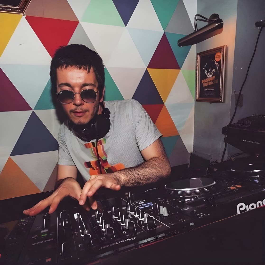 Valerio Reali — DJ in London