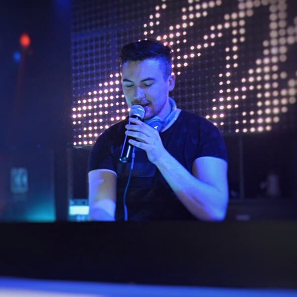 Valentin Farrelli — DJ in Angers