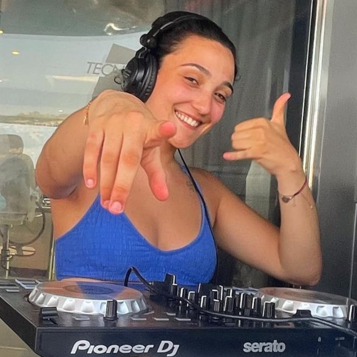 Dj Miss S — DJ in Paris