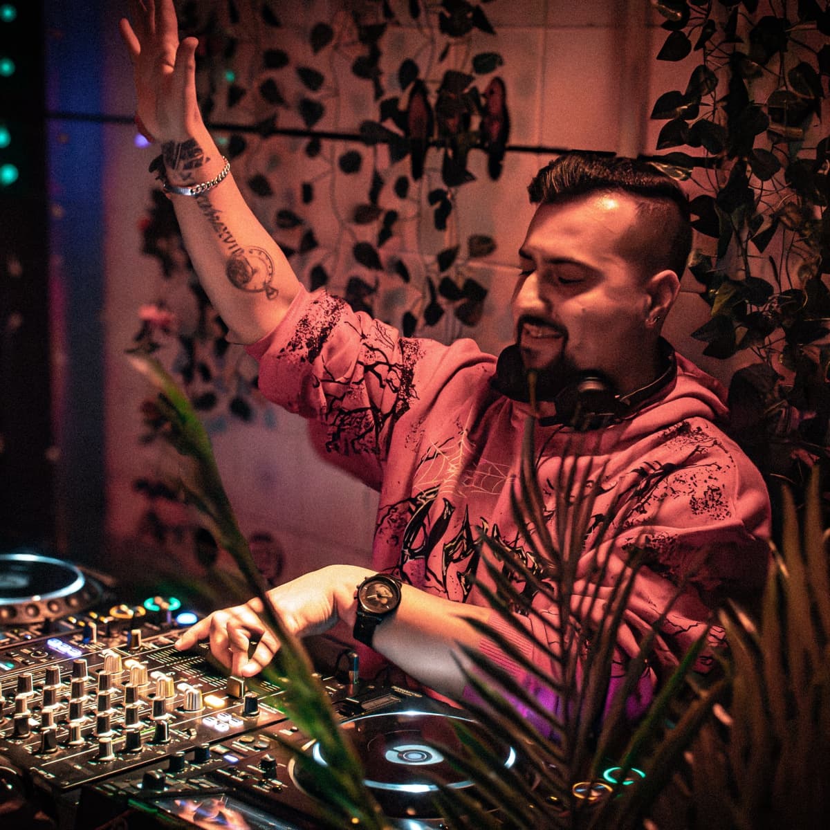 Stas Angelov — DJ in London