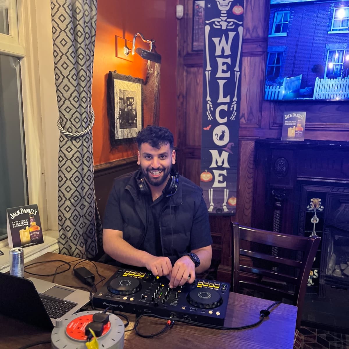Narwel — DJ in Manchester