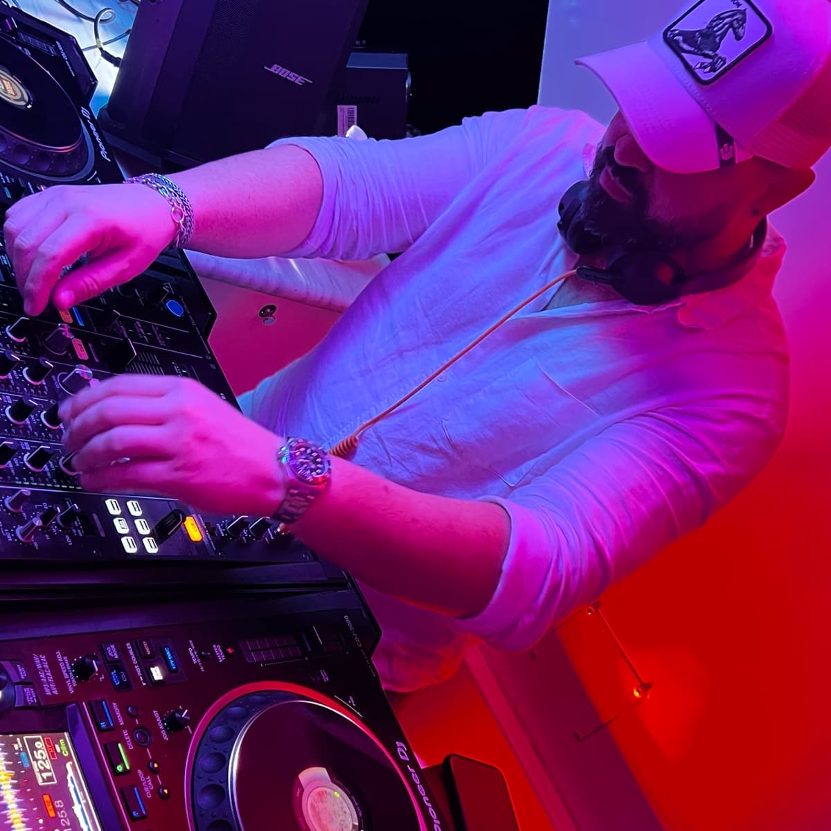 E R N E — DJ in Miami-Dade County