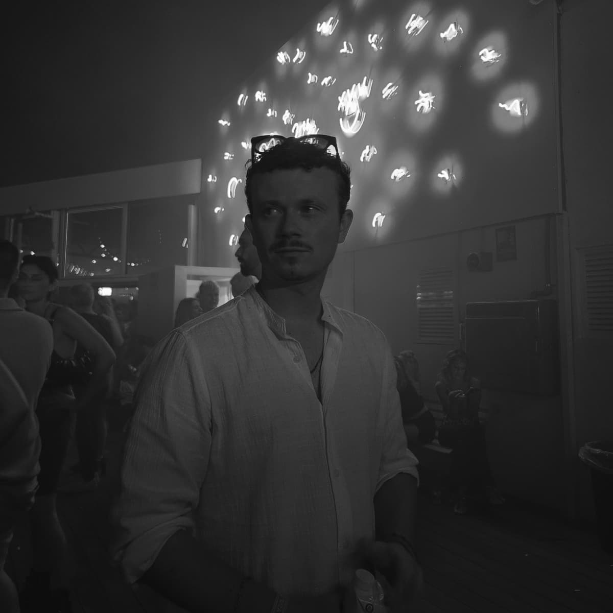 Fidzy — DJ in Paris