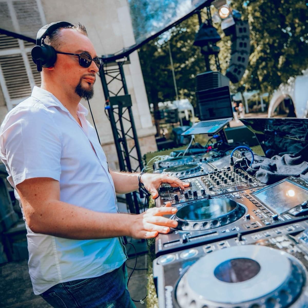 Laurent Nelda — DJ in Valenciennes