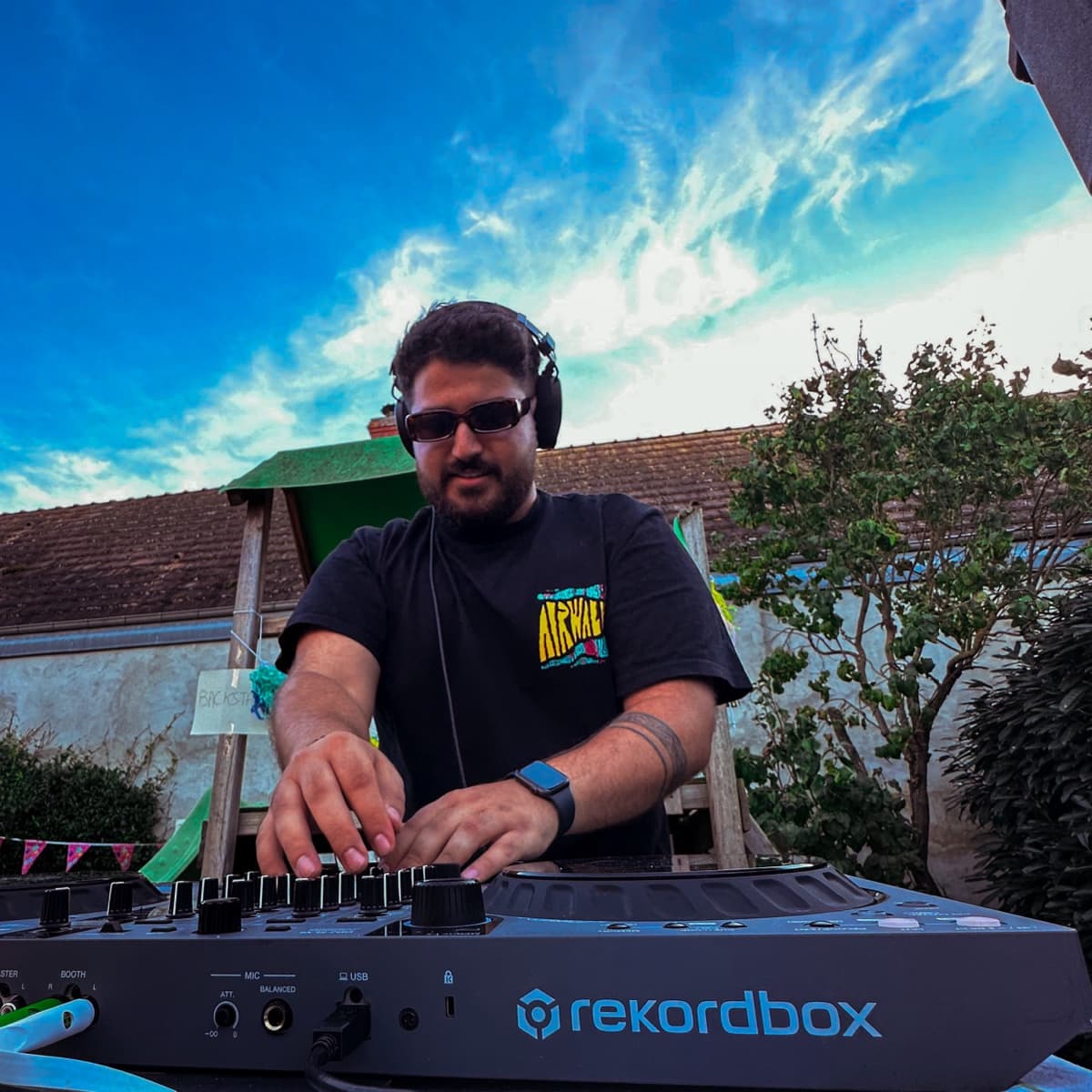 SAM — DJ in Paris