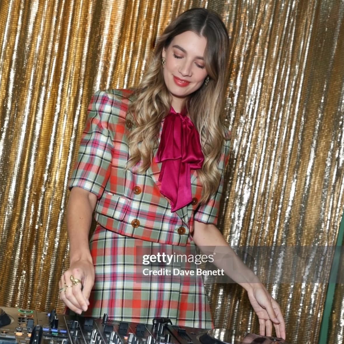 Jessica Louise — DJ in City of London
