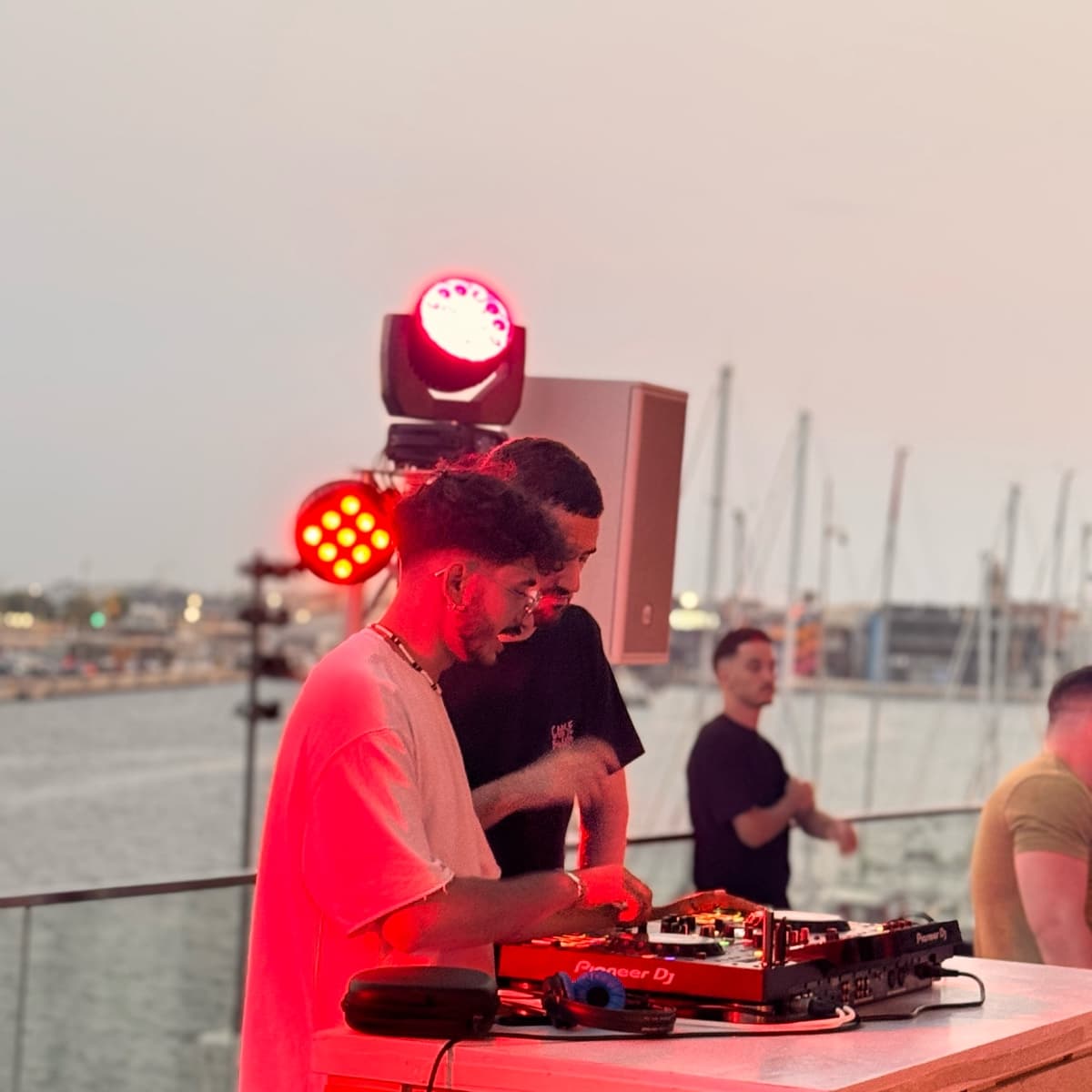 JeeyB — DJ in Valencia