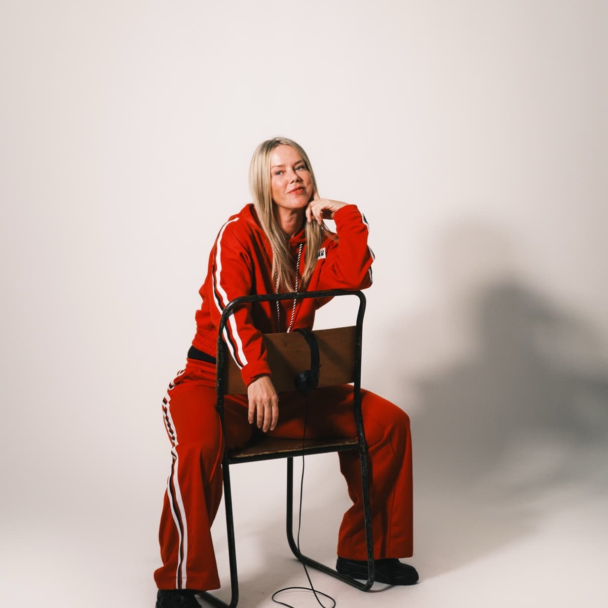 Miss Nik — DJ in Greater London