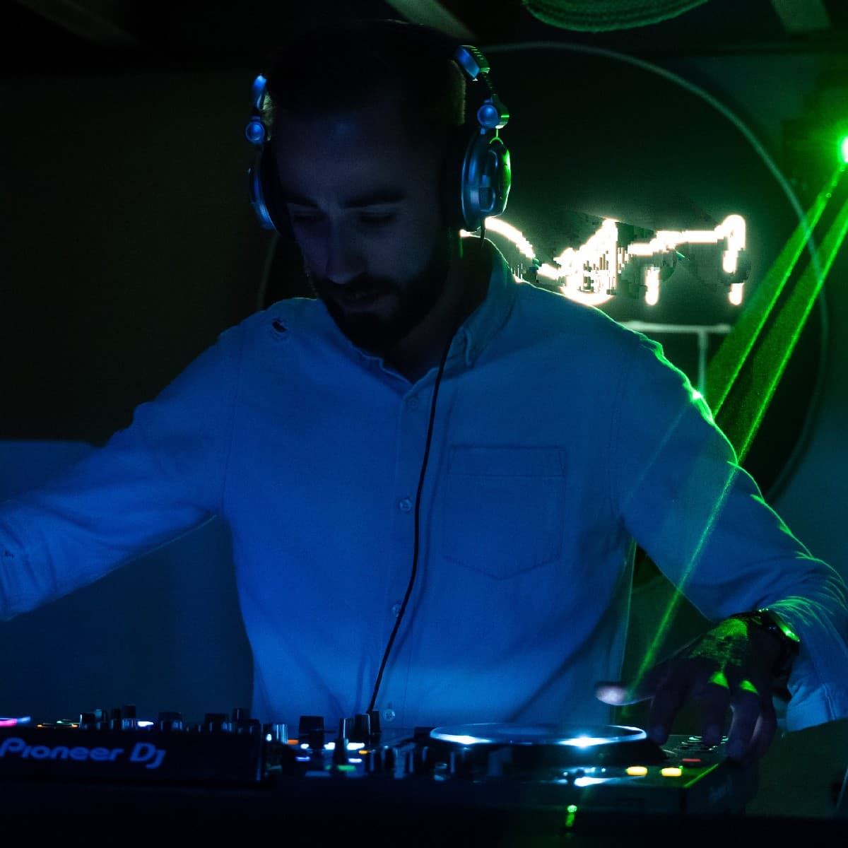 Rozowski — DJ in Marseille