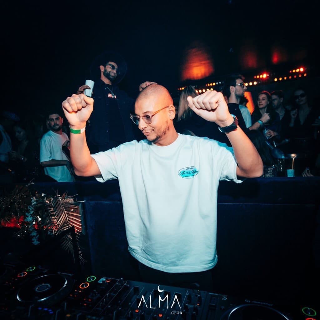 Walli  Music — DJ in Paris