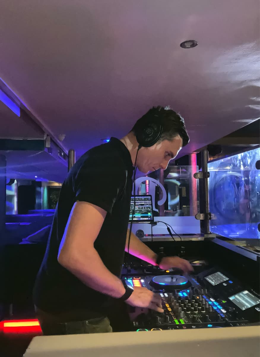 AZK — DJ in Oxford