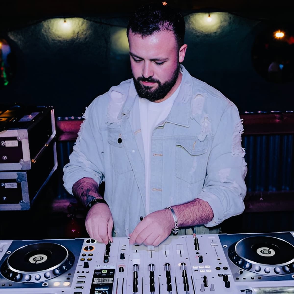 Josh Vanel — DJ in La Rochelle