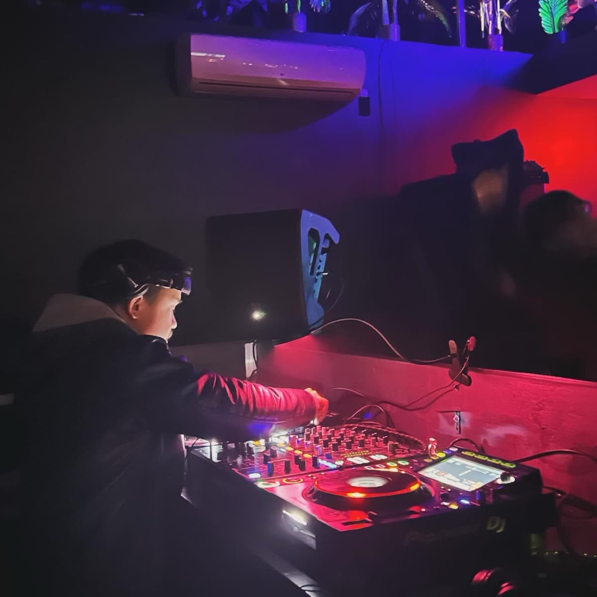 dj david ray — DJ in Brooklyn