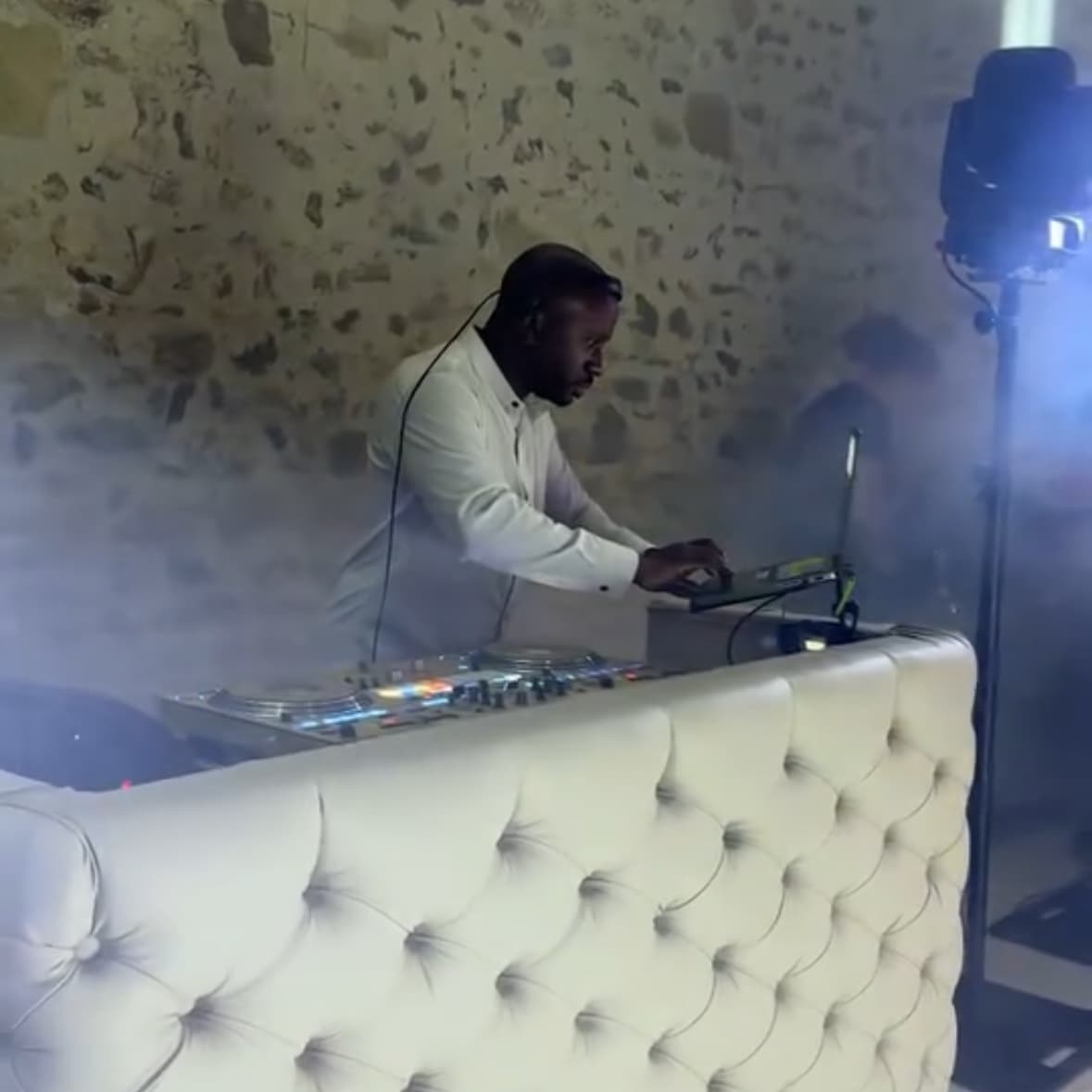 Diam chelbey — DJ in Chelles