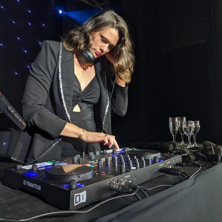 Elisa saxo