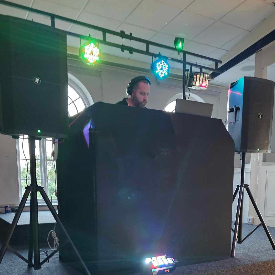 Electro sound discos — DJ in Wrexham