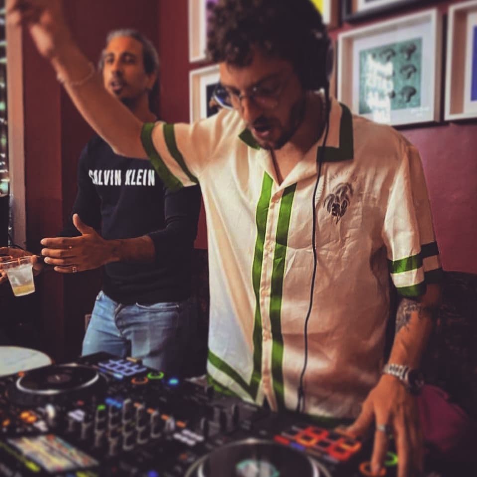 Andrew V — DJ in London