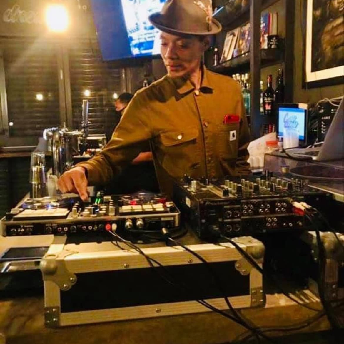 Kae Avae — DJ in London