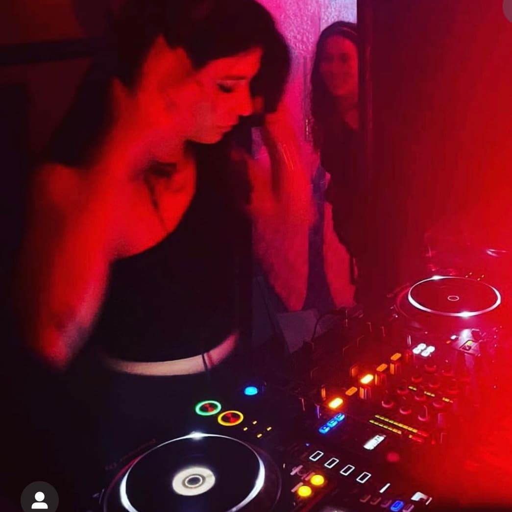 Mila Ravnbø — DJ in Cannes