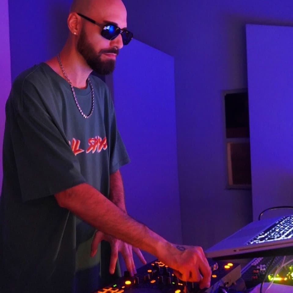 Lil Spiya — DJ in Paris