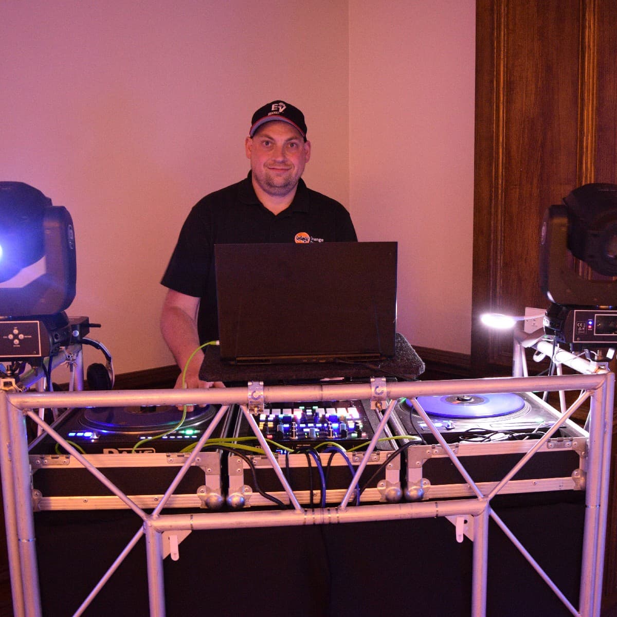 dj tony — DJ in Basingstoke