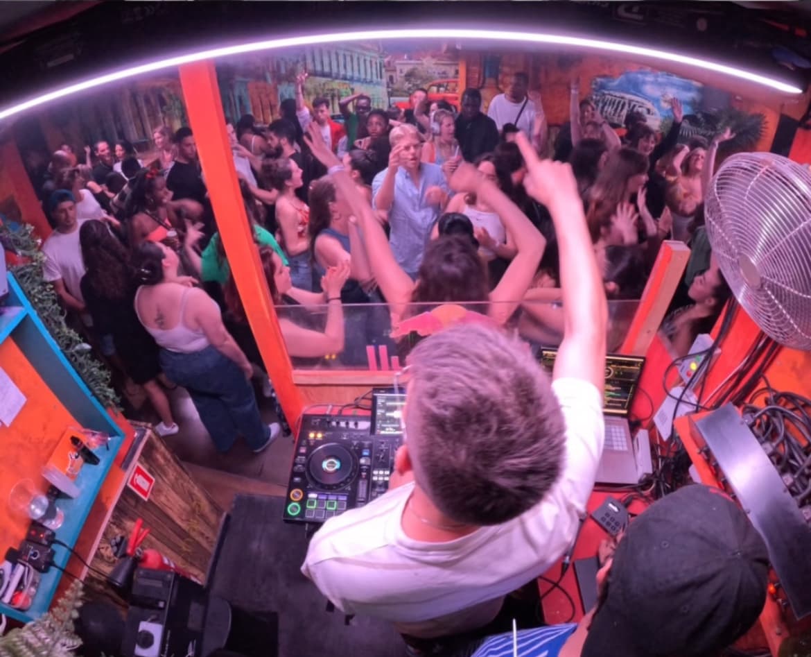 RΞVR — DJ in Montpellier
