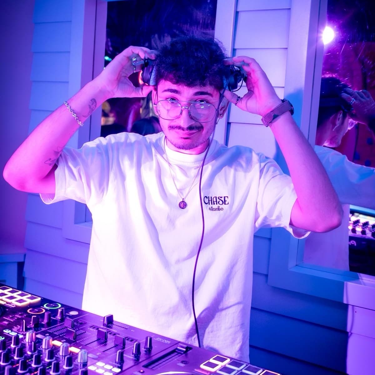 JeeyB — DJ in Valencia