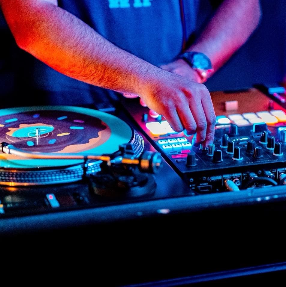 Dj Kamel — DJ in Aix-en-Provence