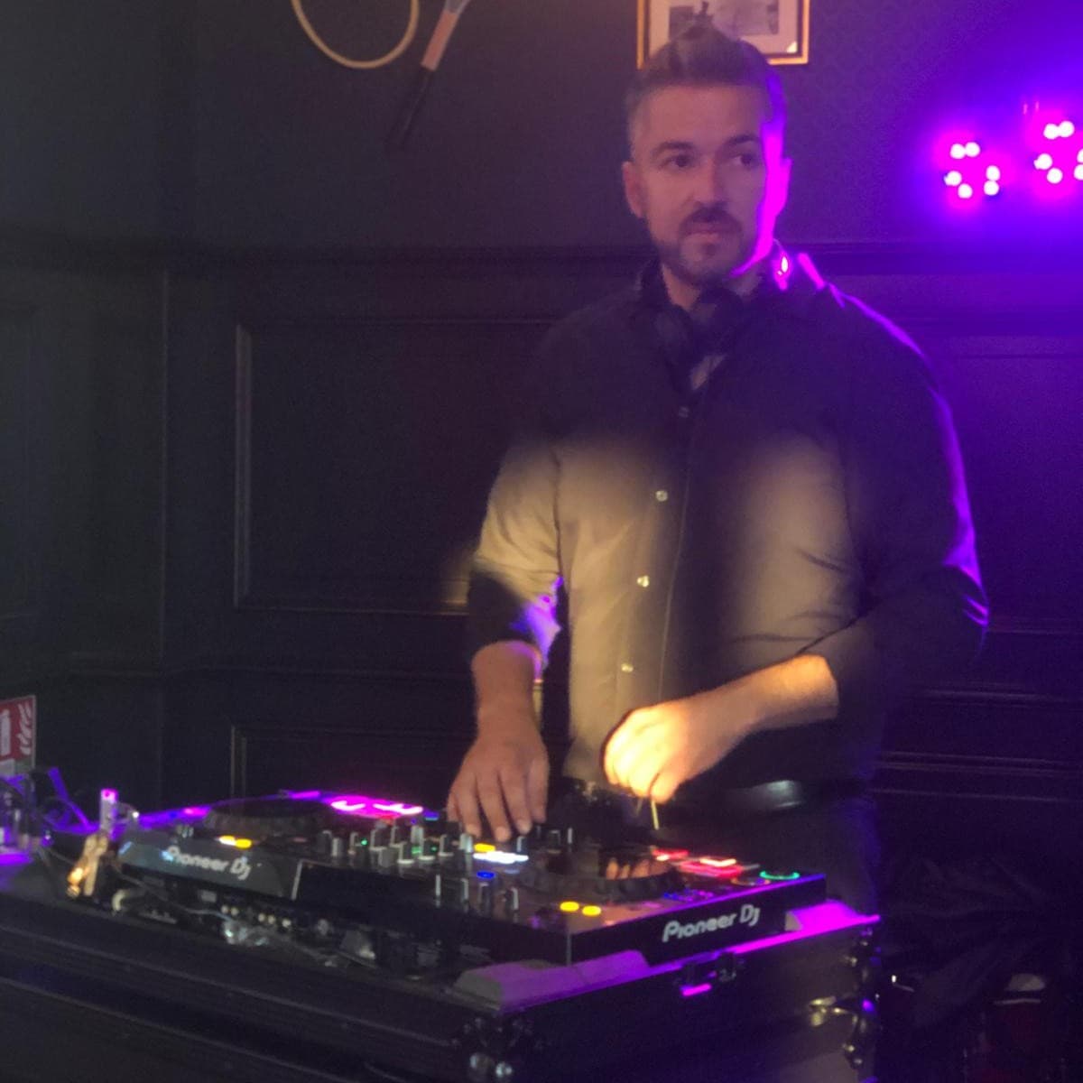 Julien Aaron — DJ in Saint-Tropez