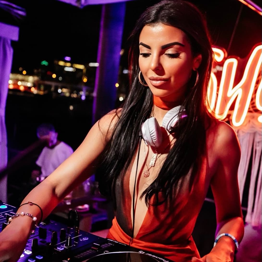 Sophia Crook — DJ in London