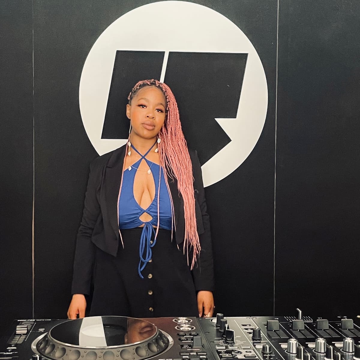 Klemee — DJ in Paris