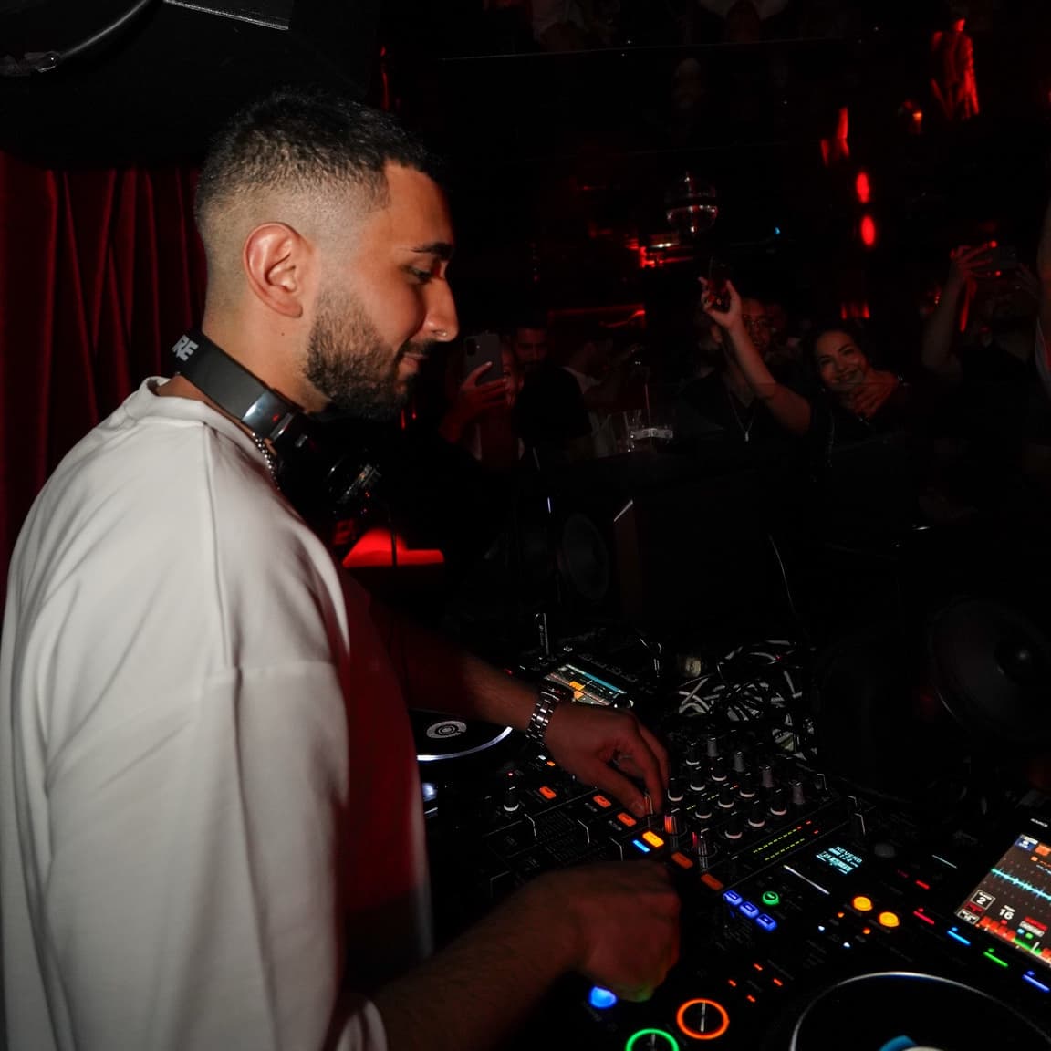 Karl Romanos — DJ in Paris