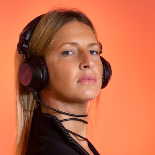 Linoa — DJ in Biarritz