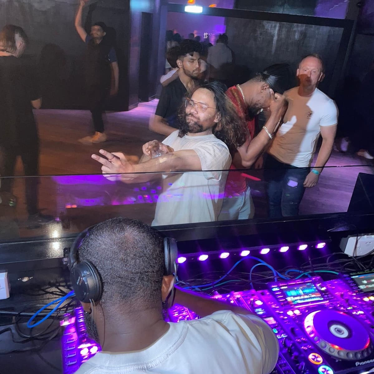 DJ Larbs — DJ in Andover