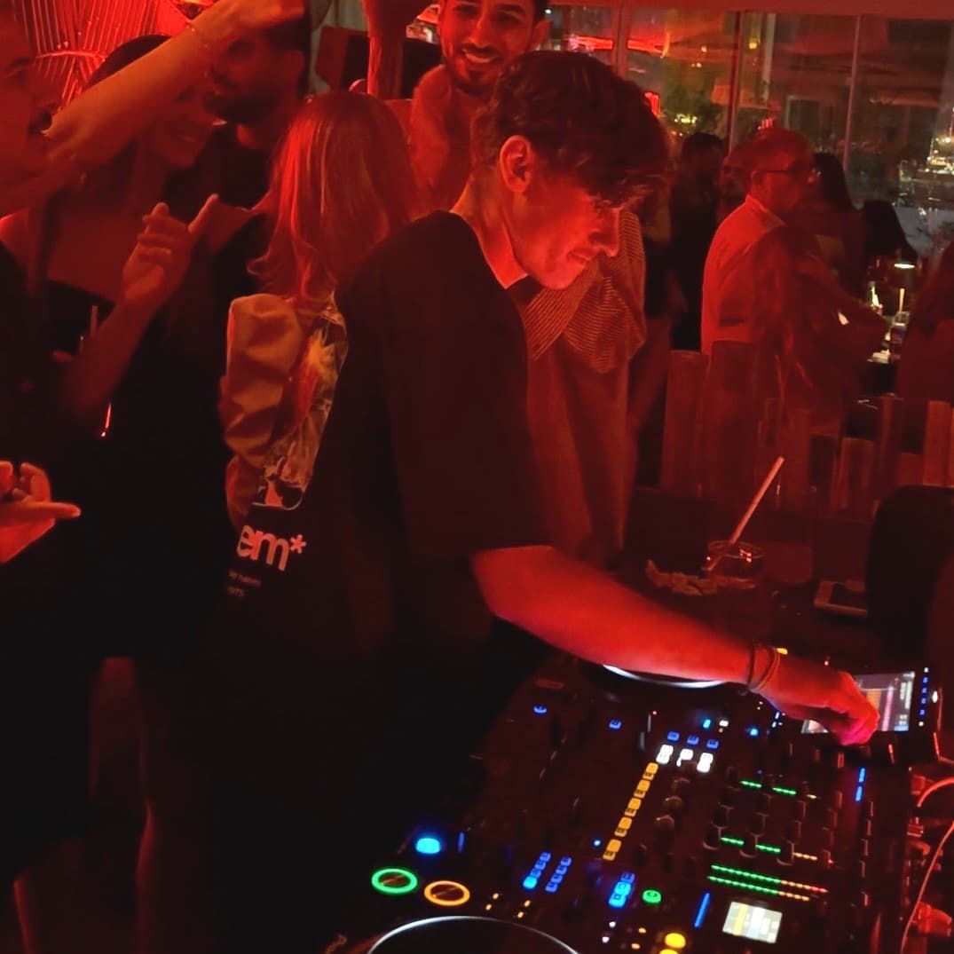 BODDEN — DJ in Biarritz