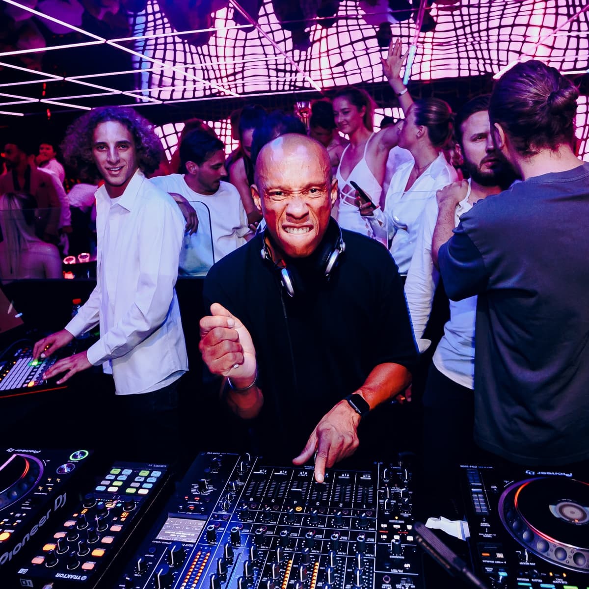 Gil Martin Cannes — DJ in Cannes