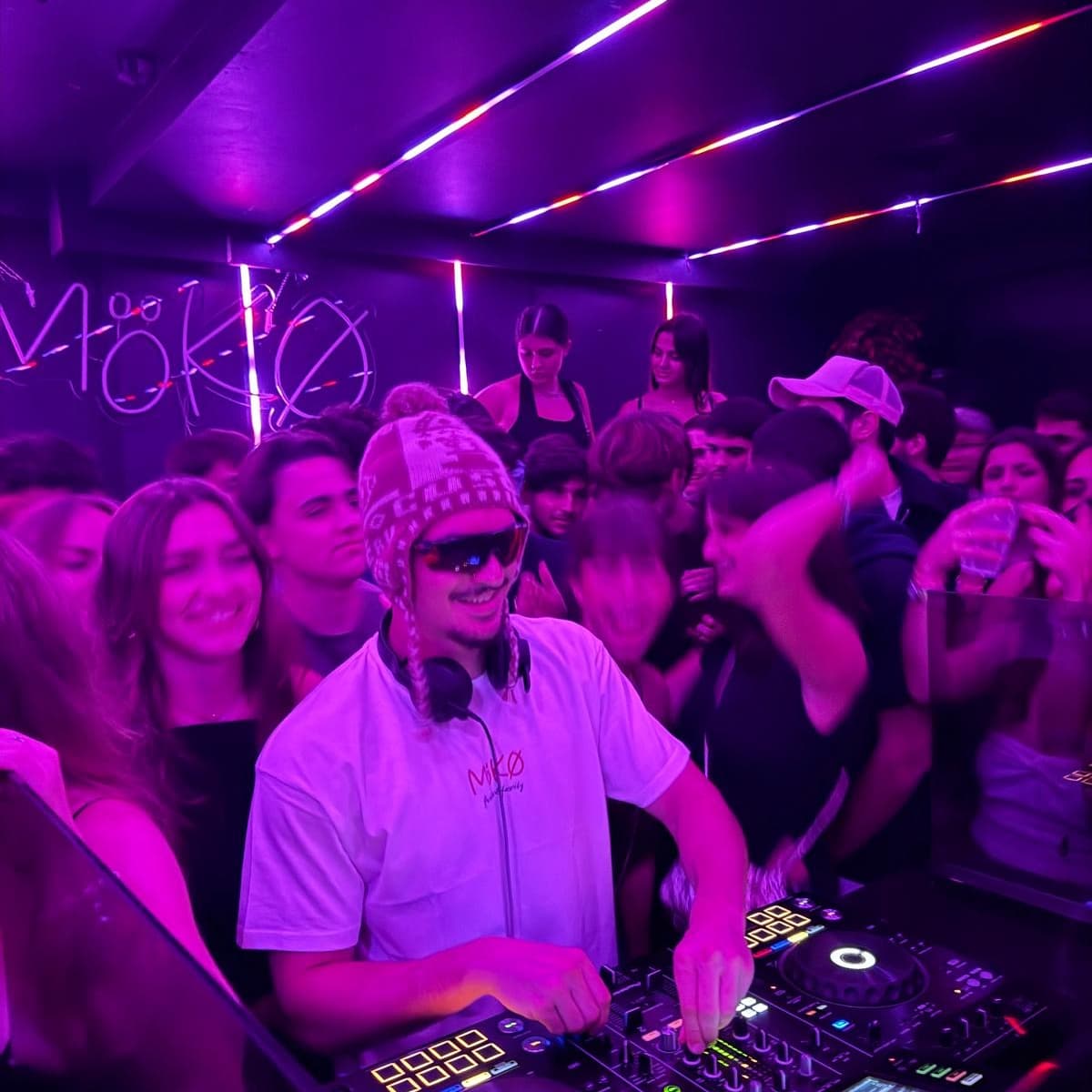 SÖLYTÖ — DJ in London