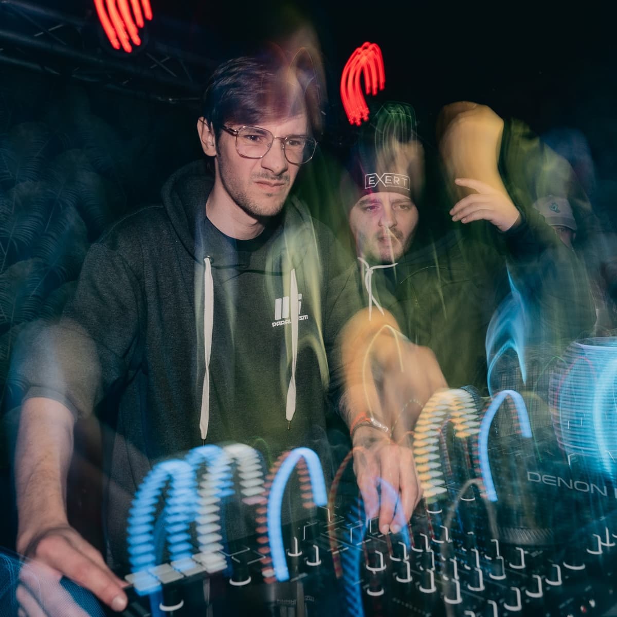 Parallelism — DJ in Belfort