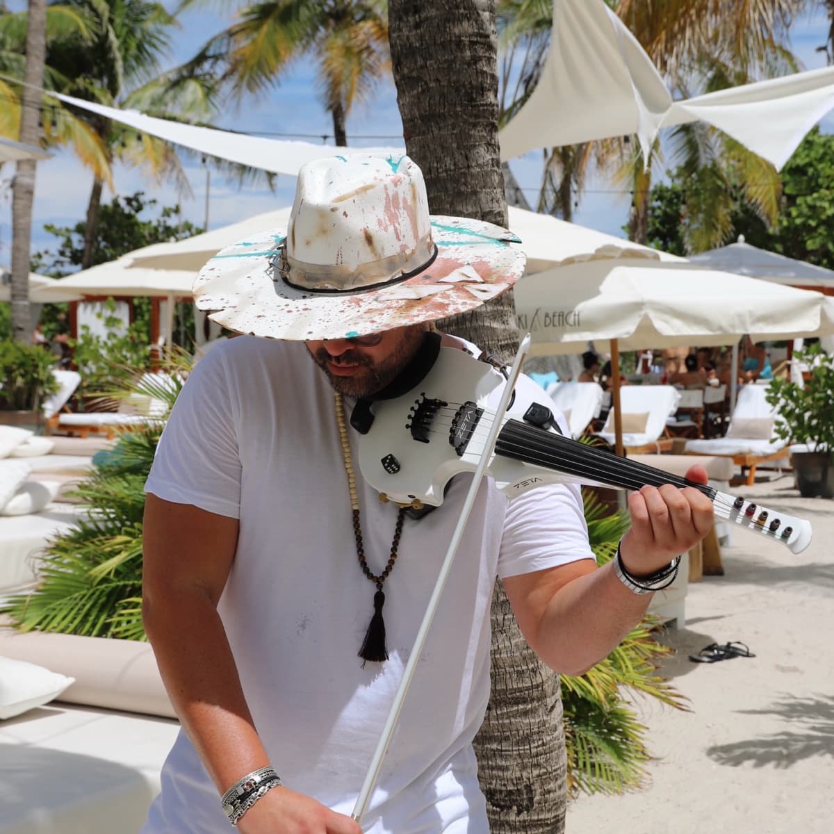 E R N E — DJ in Miami-Dade County