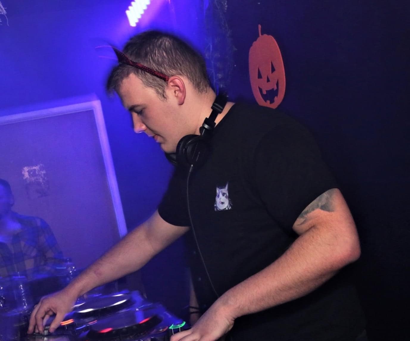Komr8 — DJ in Northamptonshire
