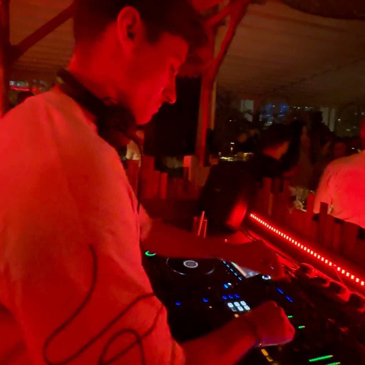 BODDEN — DJ in Biarritz